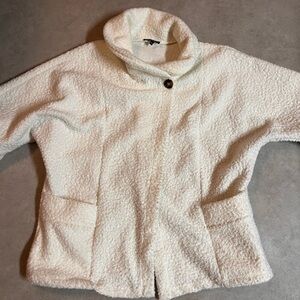 Papa Cozy Cream White Textured Jacket. Made in ITALY. L/XL. Roomy. Warm.